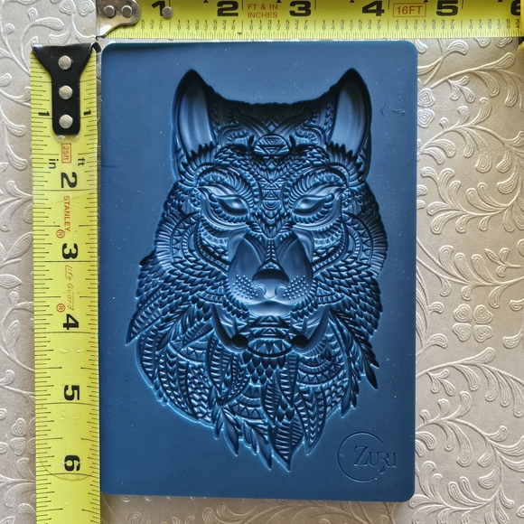 Zuri Wolf Craft Mold - Picture 3 of 7